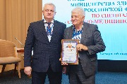 010.jpg
